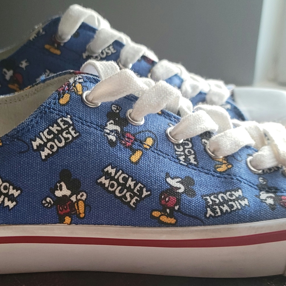 Custom vintage mickey mouse low top sneakers size 8